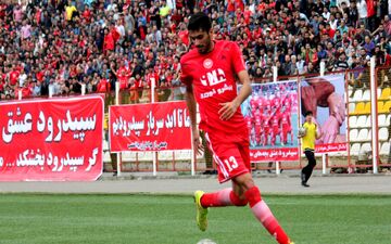 کوتاهی استقلالی ها این ستاره را پرسپولیسی کرد