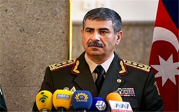  وزیر دفاع جمهوری آذربایجان ترور شهید فخری‌‌زاده را محکوم کرد 
