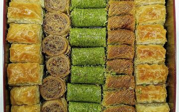 رمضان و عطر خوش باقلوا: سفره‌های افطار با طعمی بهشتی + ویدئو آموزش تهیه