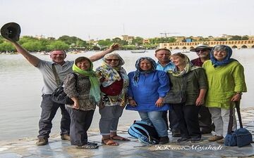  قاب هایی پُر از توریست 