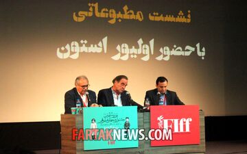 الیور استون: درخواست مصاحبه با احمدی نژاد نداشته ام/ بازی حامد بهداد شگفت زده ام کرد