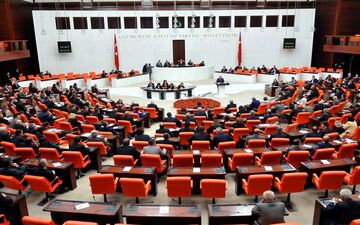  تصویب طرح اعزام نیروی نظامی به لیبی در پارلمان ترکیه 