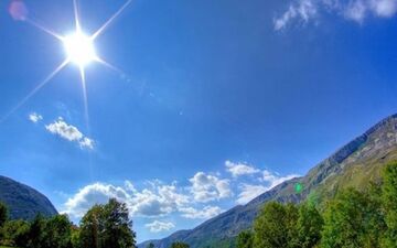 پیش‌بینی تداوم گرمای تابستانه در اردبیل؛ رگبار پراکنده و مه در روزهای میانی هفته