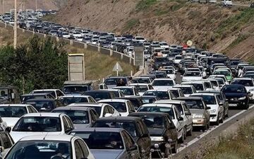 ترافیک سنگین در چهار محور گیلان؛ موج بازگشت نوروزی ادامه دارد