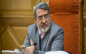 ابراز نارضایتی وزیر کشور از کندی کنترل مکانیزه در مبادی واردات و صادرات