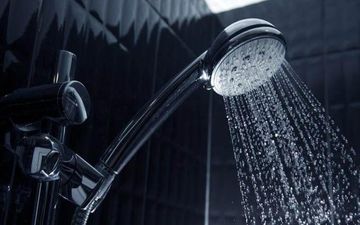 با غسل های مستحب می‌شود نماز خواند؟

