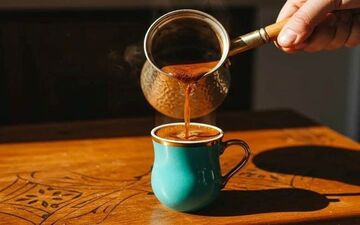 نوشیدن قهوه در این زمان سلامت روده را تضمین می‌کند