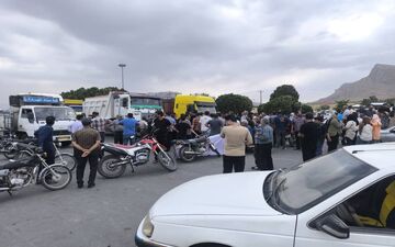 اختصاصی| اعتراض شهروندان علویجه؛ جاده‌های ورودی شهر مسدود شد+ویدیو