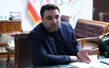 احسان حدادی: دوومیدانی کاران بازداشتی به ایران باز می‌گردند