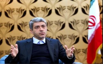 دولت اگر کمی عقل سیاسی داشته باشد، نباید نرخ ارز را در آستانه انتخابات بالا ببرد