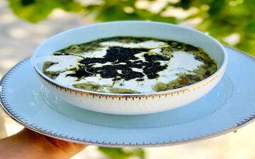طرز تهیه آش اصیل و خوشمزه | آش لخشک به روش مشهدی‌ها را این طوری درست کن!