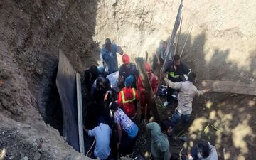 هشدار مدیرکل بحران استان در مورد حفر چاه؛ ریزش چاه جان کشاورز صحنه‌ای را گرفت



 
