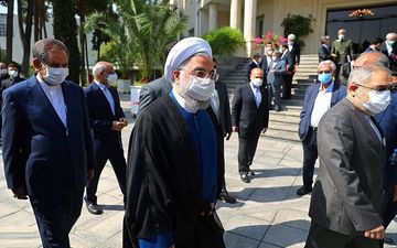 خداحافظی روحانی و کابینه با پاستور