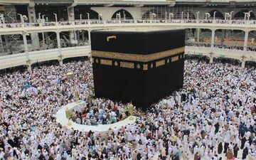 تمام زائران تحت پوشش بیمه عمر، حوادث و درمان هستند 
