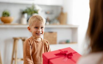 بهترین هدایا برای نوزادان و کودکان؛ ایده‌هایی جذاب و مفید
