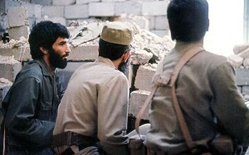 لحظات دیده نشده‌ای از حضور «رهبر انقلاب» در خرمشهر در کنار «شهید جهان آرا»