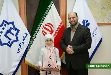 تجلیل مدیر کل صداوسیما کرمانشاه از اسرا جلیلیان‌معین هنرمند و گزارشگر نوجوان فرتاک‌نیوز