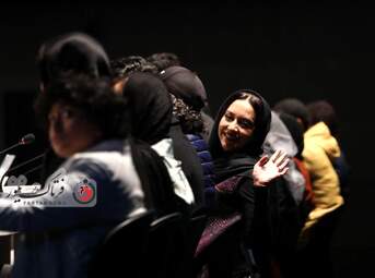 گزارش تصویری از نشست رسانه ای عوامل فیلم " نمور " آخرین فیلم نمایش داده شده چهلمین جشنواره فیلم فجر در سالن اصلی کاخ جشنواره