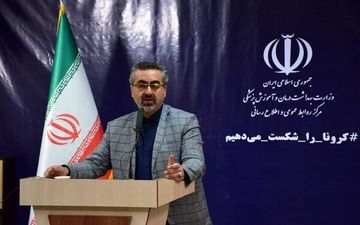 وزارت بهداشت: نیمه فروردین درباره فوتبال تصمیم‌گیری می‌شود
