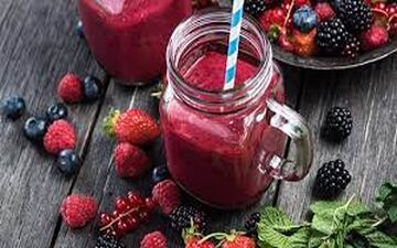 نوشیدنی سرد و تابستانی| اسموتی توت فرنگی و بلوبری