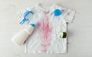 لباس رنگ گرفته را چطور پاک کنیم؟