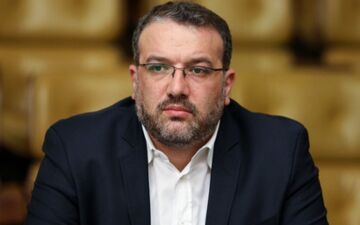 عضو کمیسیون اقتصادی مجلس:
5 درصد مالیات بر ارزش افزوده سفرهای هوایی بین شهری حذف شد
