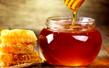 عسل را با چای بخوریم یا نه؟

