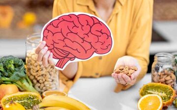چهار ویتامین حیاتی برای تقویت حافظه و جلوگیری از آلزایمر