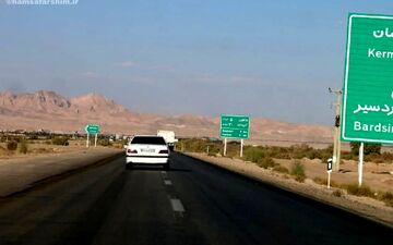 فرار راننده اتوبوس مسافربری ایرانی که افغان بود / در جاده کرمان رخ داد