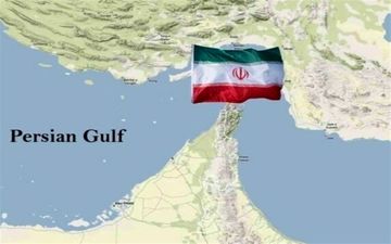 تردد در تنگه هرمز تنها با کد عبور ایران مجاز است