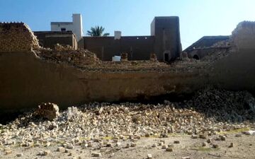 دیوار «قلعه کلات اهرم» بر اثر زلزله فرو ریخت
