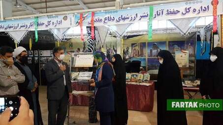 رو نمایی از نمایش‌‌نامه ساعت به وقت کرونا و کتاب گذرگاه