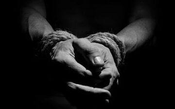 گروگان گیری یک روحانی را در ایرانشهر توسط افراد مسلح