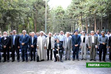 مراسم رونمایی از تندیس میرزا رضا کلهر