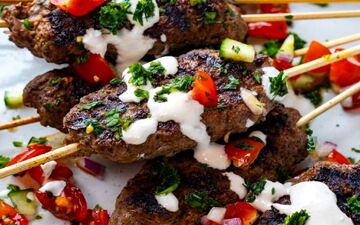 طرز تهیه گشنیز کباب آذری؛ دستور پخت اصیل و خوشمزه