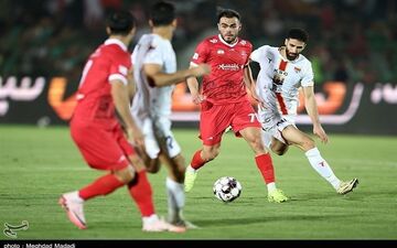 تلاش پرسپولیس برای عبور از تراکتور و استقلال/ دوئل محرم و تارتار