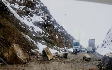 رییس پلیس راه شرق استان تهران خبر داد؛ احتمال ریزش کوه در جاده هراز
