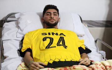 سپاهانی‌ها به عیادت بازیکن فداکار نساجی رفتند
