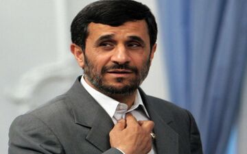 نخستین واکنش نزدیکان احمدی نژاد به رد صلاحیت وی