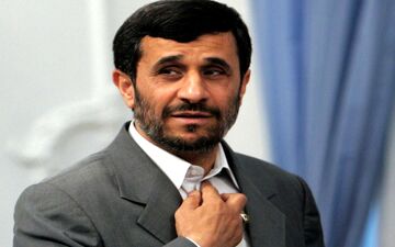 نخستین واکنش نزدیکان احمدی نژاد به رد صلاحیت وی
