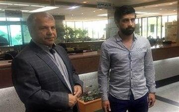 ویلای علی پروین فروش نرفت / دولت ۱۰ میلیارد تومان به پسرش بدهکار شد + سند