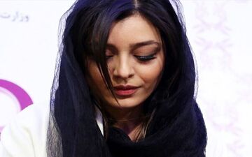 خودروی میلیاردی و راننده شخصی ساره بیات+عکس