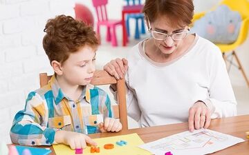 آیا بچه شما اوتیسم دارد؟  آزمایش 2 دقیقه ای برای تشخیص احتمال اوتیسم 