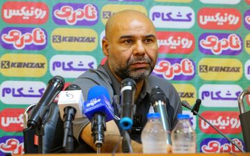 بختیاری‌زاده: تمرکز بر کار تیمی در شرایط سخت لیگ برتر