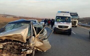 چهار مصدوم در واژگونی سواری پژو در خنداب