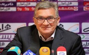 برانکو: نیمه اول شبیه قهرمان بازی نکردیم / قهرمانی سخت شد!