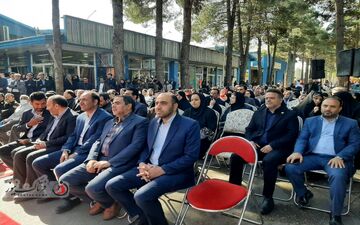 تصاویری از هنر و خلاقیت ۲۲۰ صنعت‌گر از ۳۰ استان کشور در نمایشگاه سراسری صنایع دستی کرمانشاه


