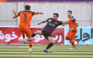 نیمه اول دیدار مس رفسنحان و پرسپولیس برنده نداشت