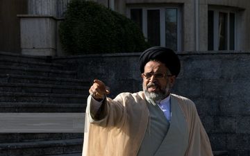 وزیر اطلاعات در واکنش به اقدام آمریکا علیه سپاه:
جامعه اطلاعاتی بار دیگر ترفند دشمن را خنثی و او را ناکام می‌کند