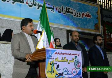 گزارش تصویری آیین افتتاحیه دومین المپیاد استعدادهای برتر هندبال  کشور در کرمانشاه  